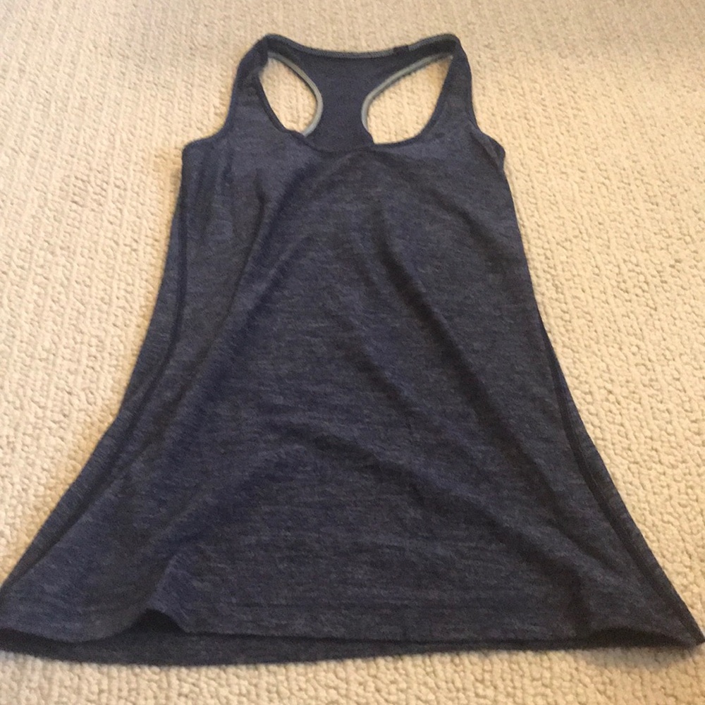Lululemon size 4 tank top